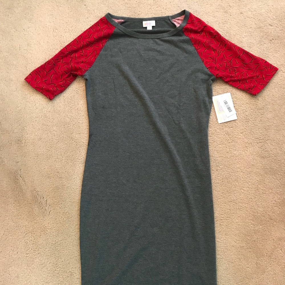 Lularoe Julia size small- brand new